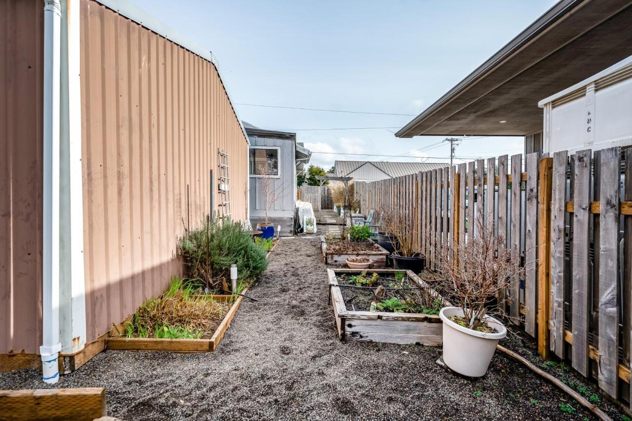 Cottage By The Sea Manzanita Exterior photo